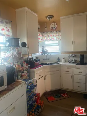 $799,000 | 1501 West 102nd Street, Los Angeles, CA 90047