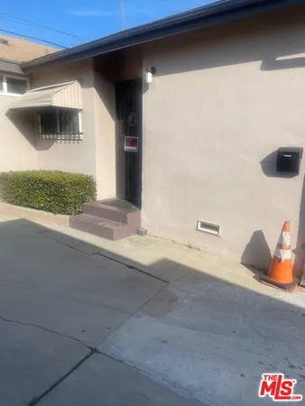 $799,000 | 1501 West 102nd Street, Los Angeles, CA 90047