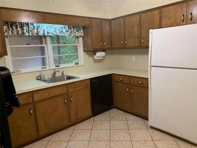 $2,700 | 3543 Simpson Farm Drive Southeast, Smyrna, GA 30080