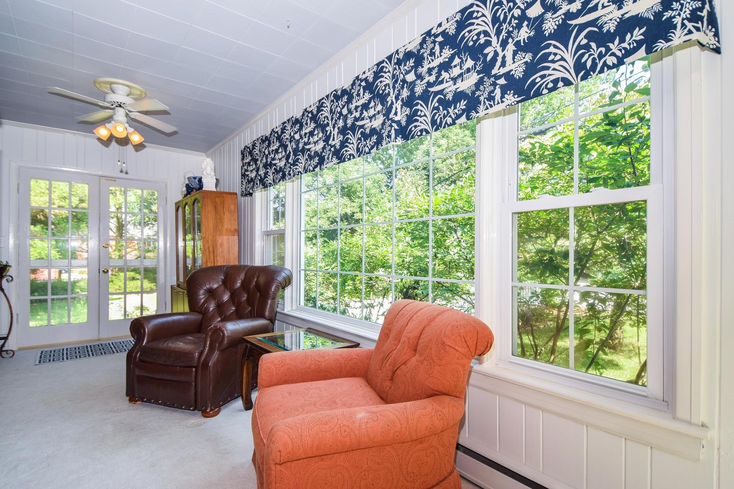 2101 Carter Road Southwest Roanoke, VA 24015 - Photo 11 of 32 11