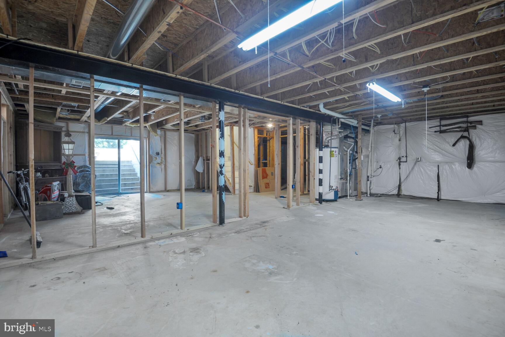 25817 Spring Farm Circle Chantilly, VA 20152 - Photo 29 of 30 Gallery Image 29