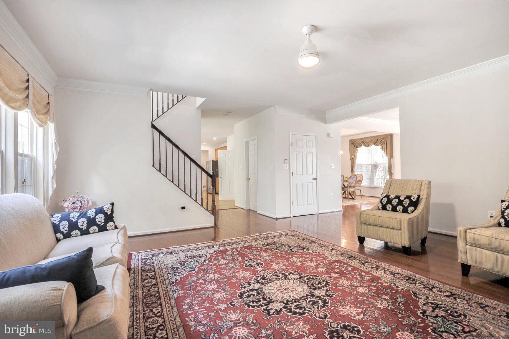 25817 Spring Farm Circle Chantilly, VA 20152 - Photo 8 of 30 Gallery Image 8
