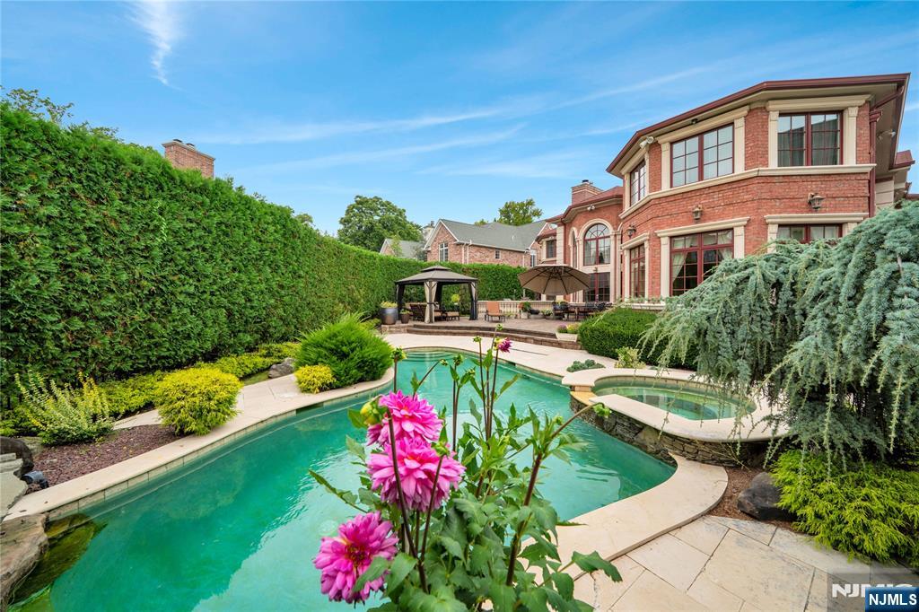 2 Euclid Road Fort Lee, NJ 07024 - Photo 30 of 44 Gallery Image 30