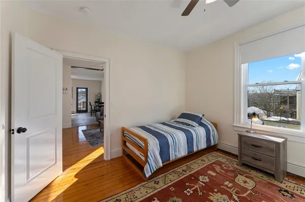 $3,500 | 15 Narragansett Avenue, Unit 2, Newport, RI 02840