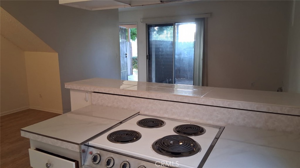 2134 South Acama Street Anaheim, CA 92802 - Photo 26 of 38 a utility room with dryer and washer