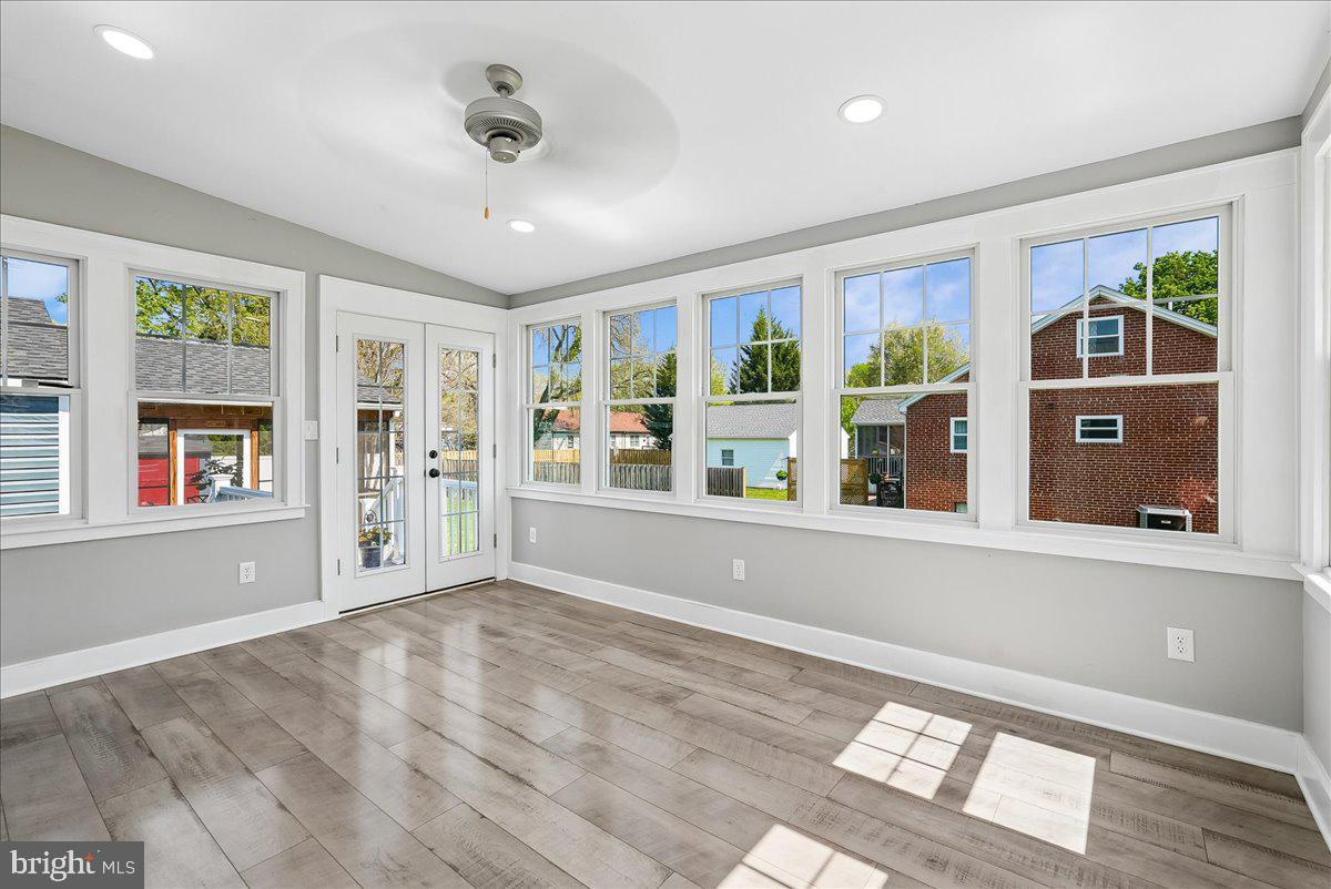 209 Rice Street Berryville, VA 22611 - Photo 19 of 67 Sunroom with ceiling fan, recessed lights