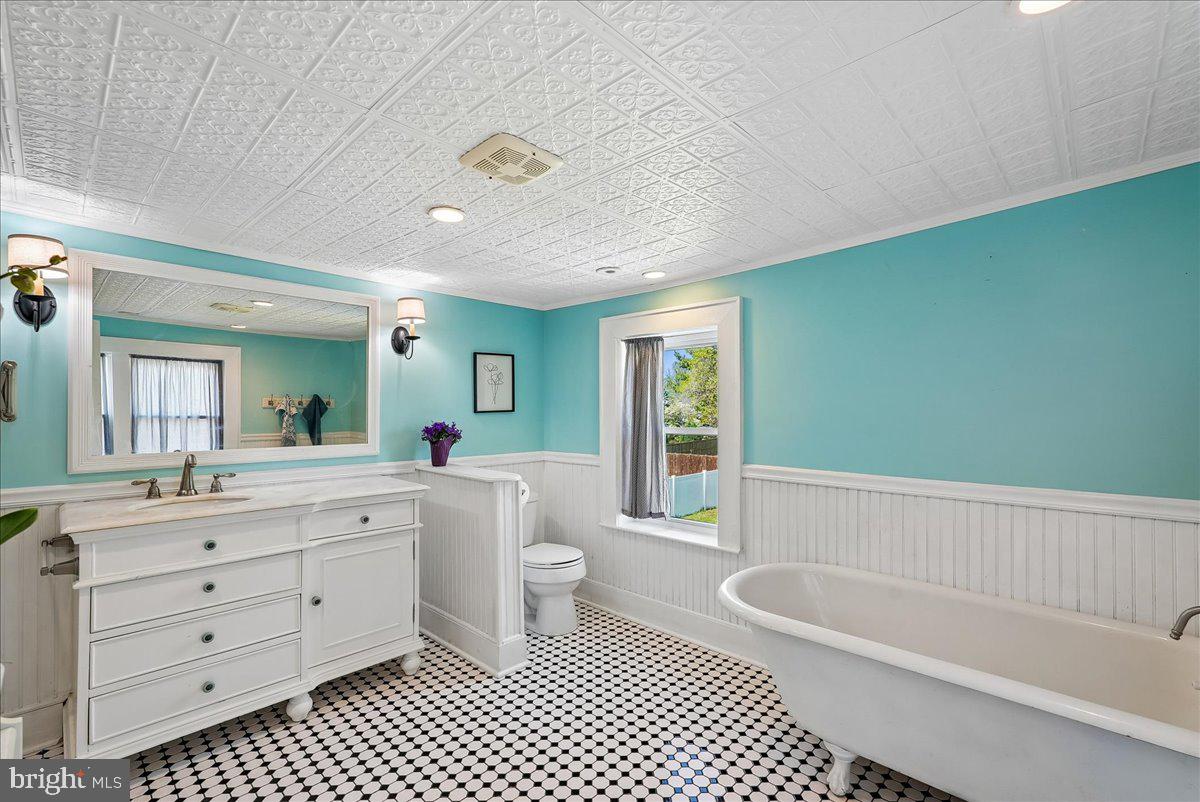 209 Rice Street Berryville, VA 22611 - Photo 34 of 67 Full Bath w/restored clawfoot tub