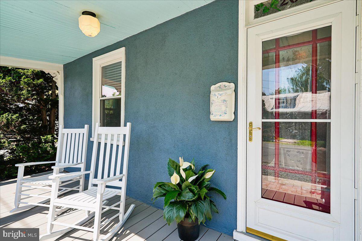 209 Rice Street Berryville, VA 22611 - Photo 5 of 67 Front Porch