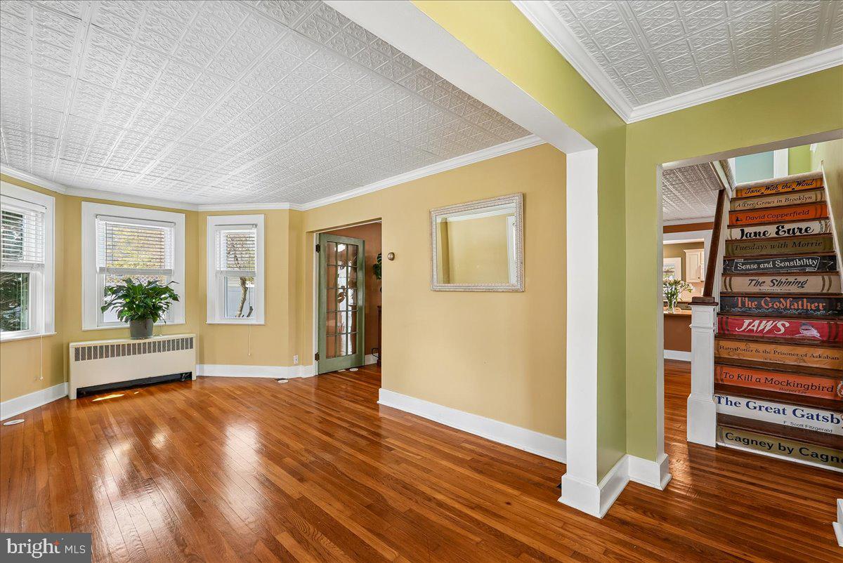 209 Rice Street Berryville, VA 22611 - Photo 7 of 67 Foyer opens to living room