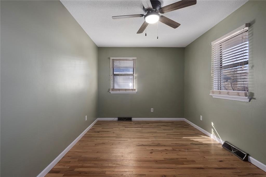 902 Southwest Locust Street Oak Grove, MO 64075 - Photo 15 of 40