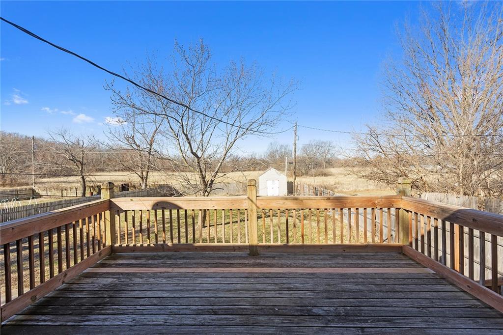 902 Southwest Locust Street Oak Grove, MO 64075 - Photo 27 of 40