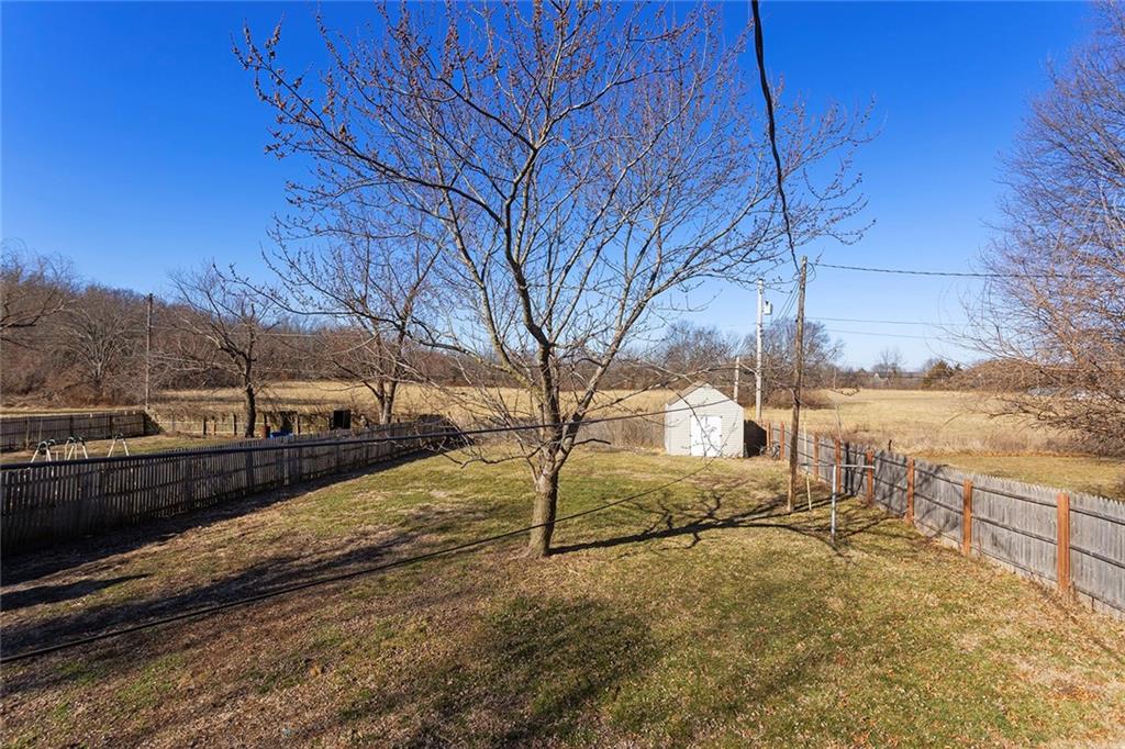 902 Southwest Locust Street Oak Grove, MO 64075 - Photo 28 of 40