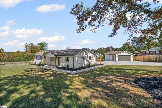 $434,999 | 824 Cumberland Drive, Greer, SC 29651