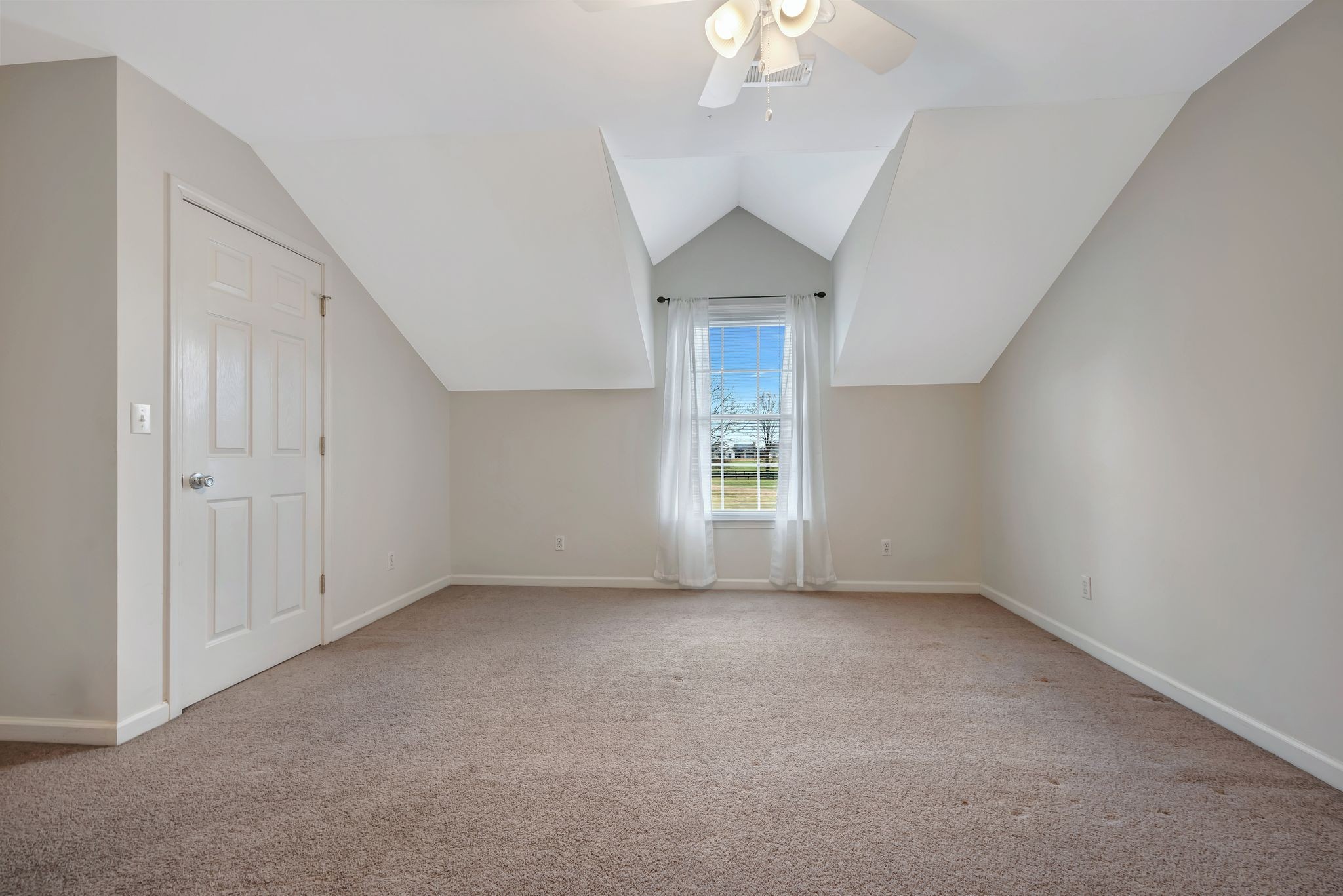 1576 Old Hillsboro Road Franklin, TN 37069 - Photo 34 of 57 wooden floor in an empty room with a window