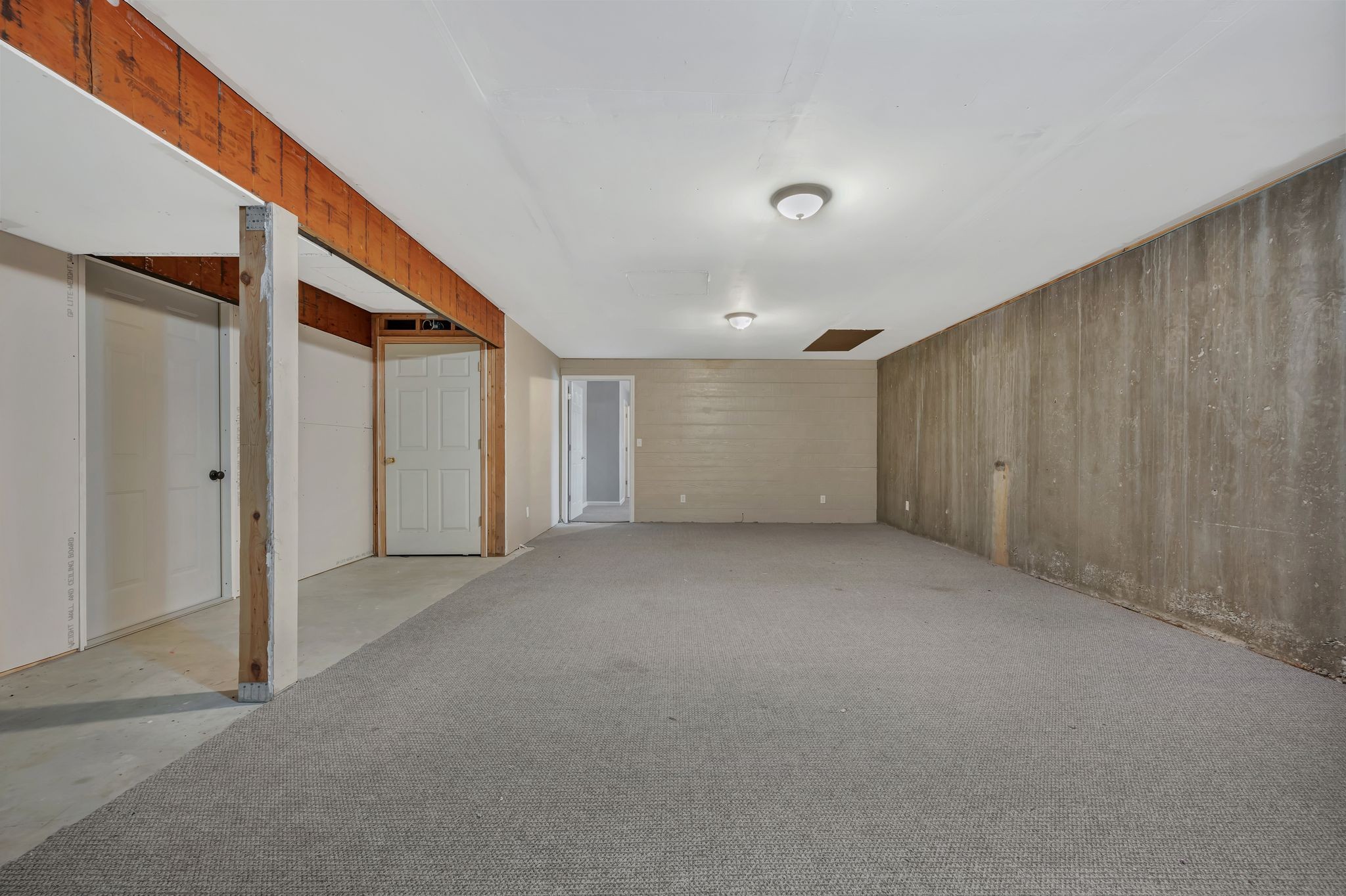 1576 Old Hillsboro Road Franklin, TN 37069 - Photo 48 of 57 a view of an empty room