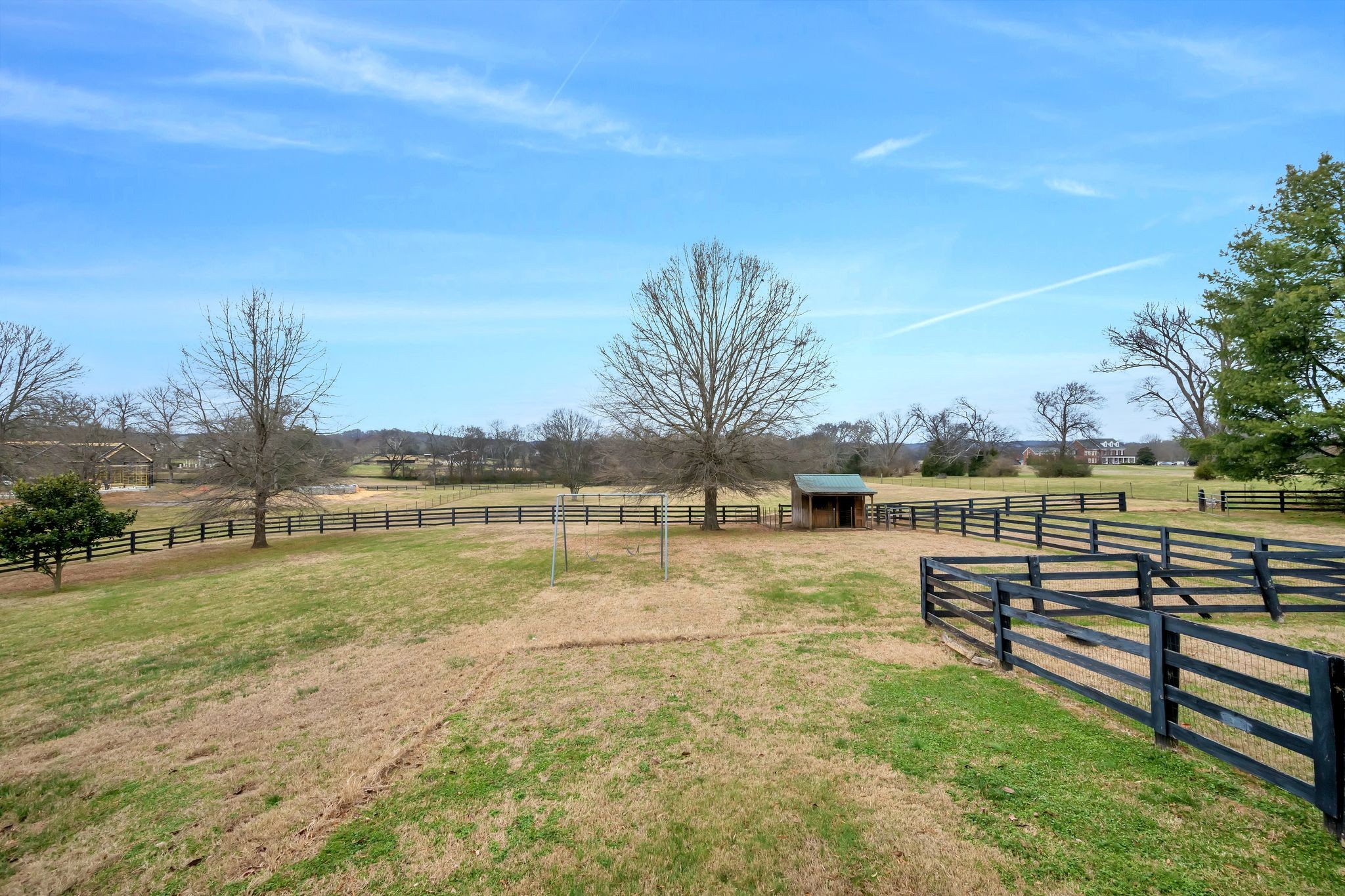 1576 Old Hillsboro Road Franklin, TN 37069 - Photo 54 of 57 a view of an outdoor space and swimming pool