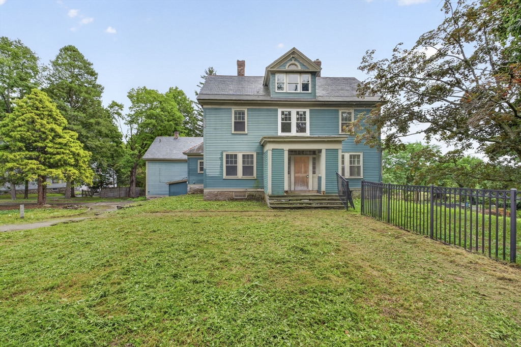 35 Leominster Road Lunenburg, MA 01462 - Photo 2 of 38 Gallery Image 2