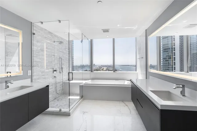 $1,650,000 | 851 Northeast 1st Avenue, Unit 3911, Miami, FL 33132