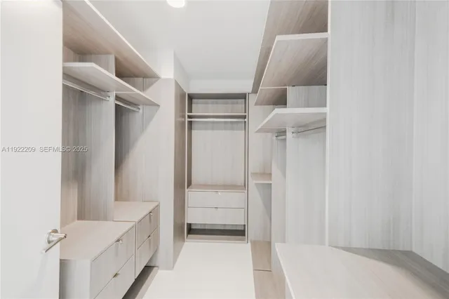 $1,650,000 | 851 Northeast 1st Avenue, Unit 3911, Miami, FL 33132