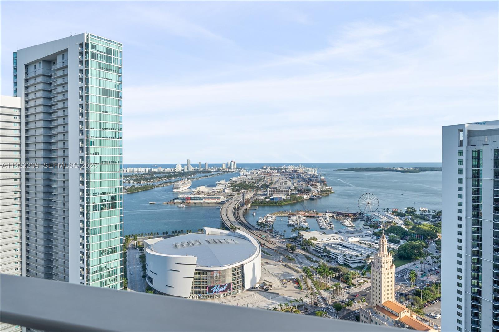 851 Northeast 1st Avenue, Unit 3911 Miami, FL 33132 - Photo 24 of 75 a view of a city