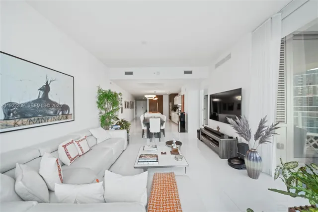 $1,650,000 | 851 Northeast 1st Avenue, Unit 3911, Miami, FL 33132