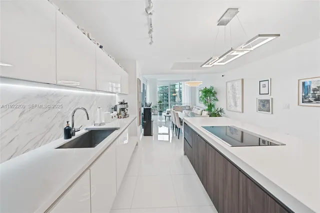 $1,650,000 | 851 Northeast 1st Avenue, Unit 3911, Miami, FL 33132