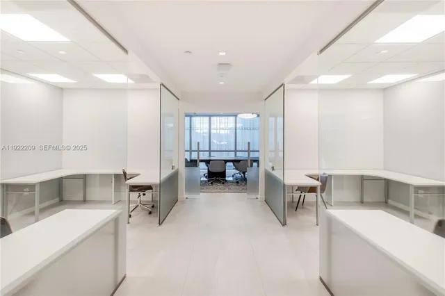 $1,650,000 | 851 Northeast 1st Avenue, Unit 3911, Miami, FL 33132