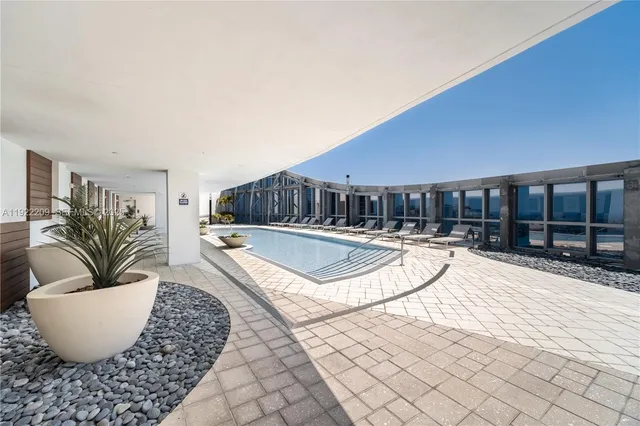 $1,650,000 | 851 Northeast 1st Avenue, Unit 3911, Miami, FL 33132