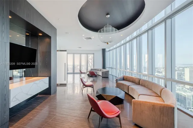 $1,650,000 | 851 Northeast 1st Avenue, Unit 3911, Miami, FL 33132