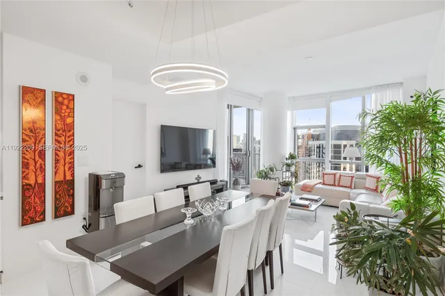 $1,650,000 | 851 Northeast 1st Avenue, Unit 3911, Miami, FL 33132