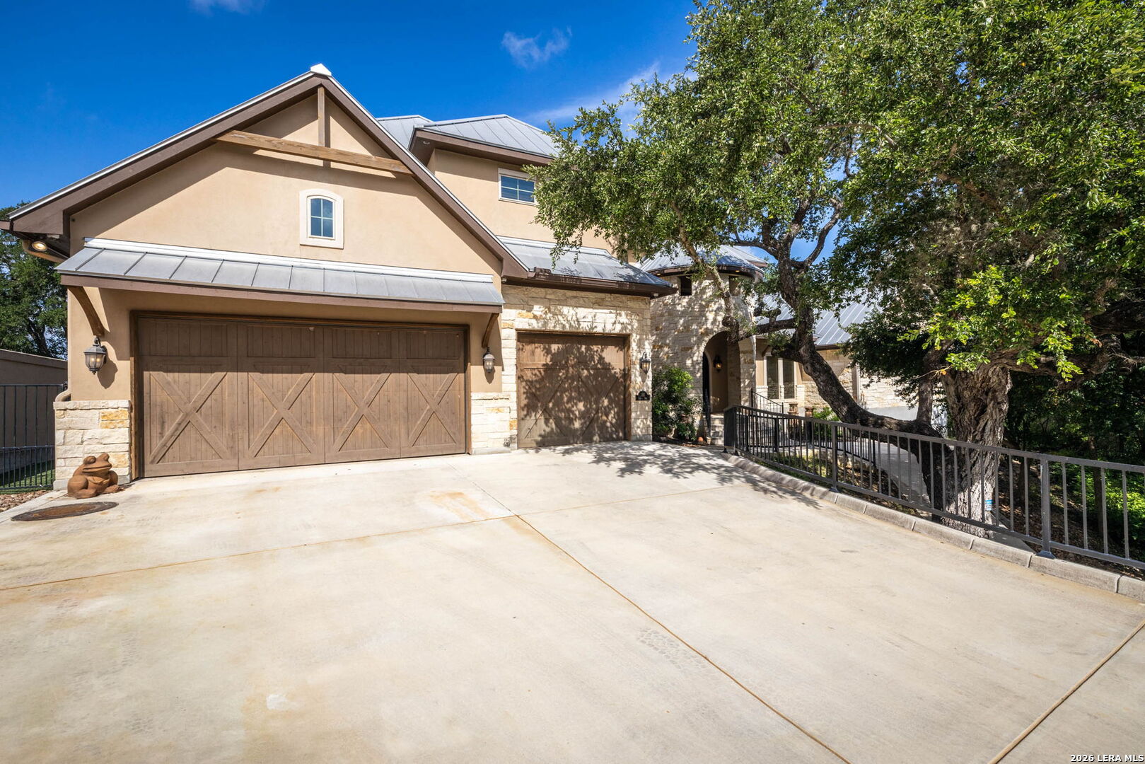 1185 Gruene Road New Braunfels, TX 78130 - Photo 4 of 60