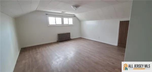 $3,700 | 40 Beverly Avenue, Somerset, NJ 08873
