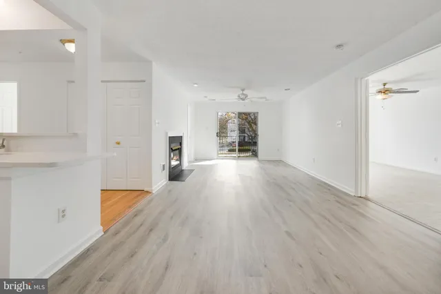 $359,999 | 10007 Vanderbilt Circle, Unit 7, Rockville, MD 20850