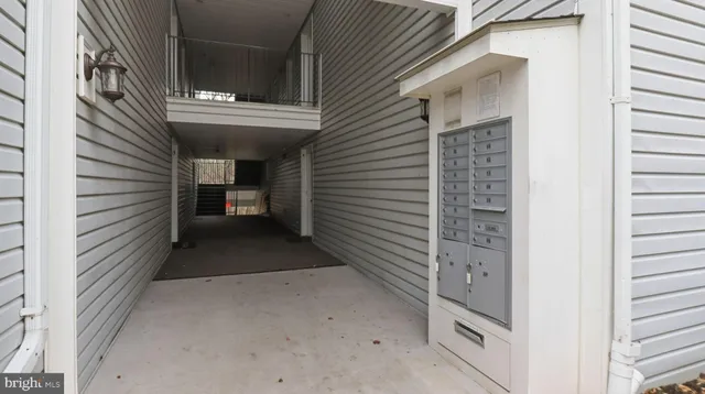 $359,999 | 10007 Vanderbilt Circle, Unit 7, Rockville, MD 20850