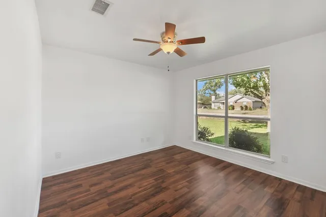 $295,000 | 710 Fallen Oak Drive, Bertram, TX 78605