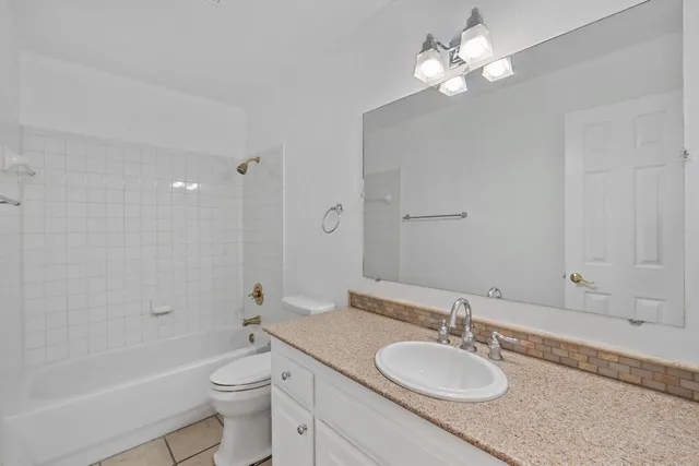 $295,000 | 710 Fallen Oak Drive, Bertram, TX 78605