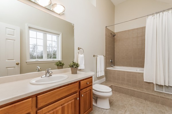 7 Jamie Road Dunstable, MA 01827 - Photo 18 of 30 Gallery Image 18
