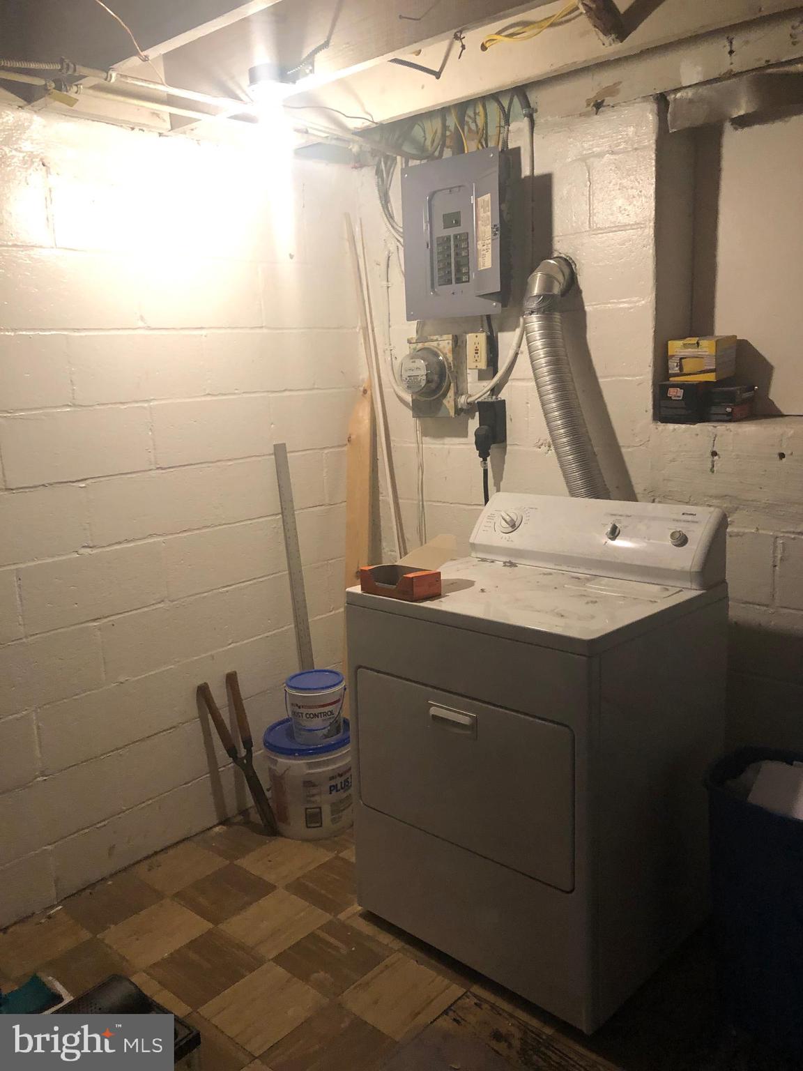 2956 Mallview Road Baltimore, MD 21230 - Photo 8 of 10 Laundry Room