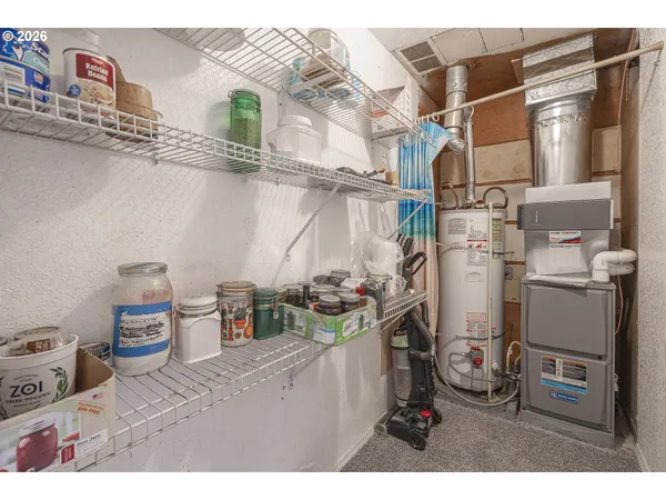 $449,000 | 8775 Fort Hill Road, Willamina, OR 97396