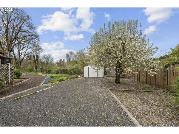 $449,000 | 8775 Fort Hill Road, Willamina, OR 97396
