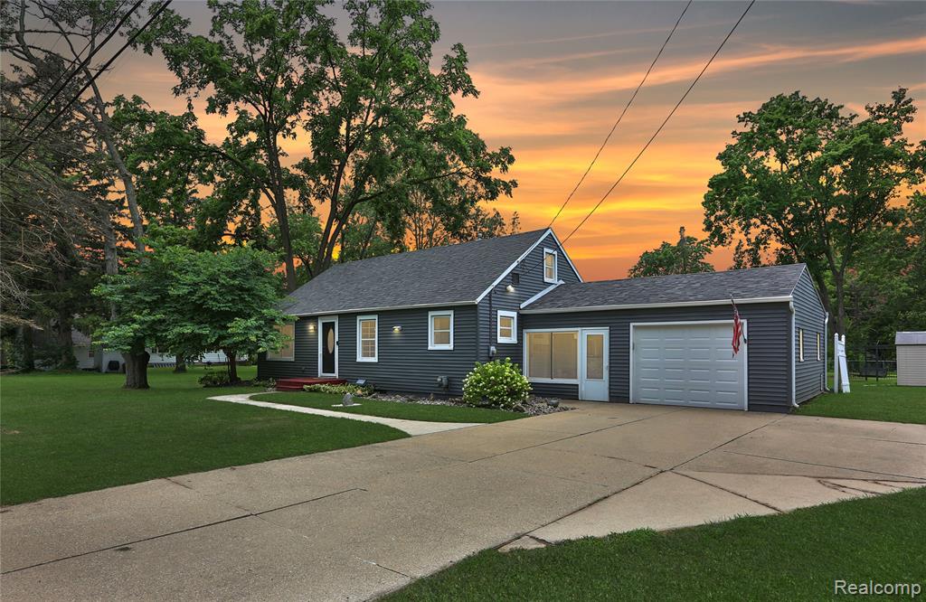 15890 Brook Road Lansing, MI 48906 - Photo 1 of 21