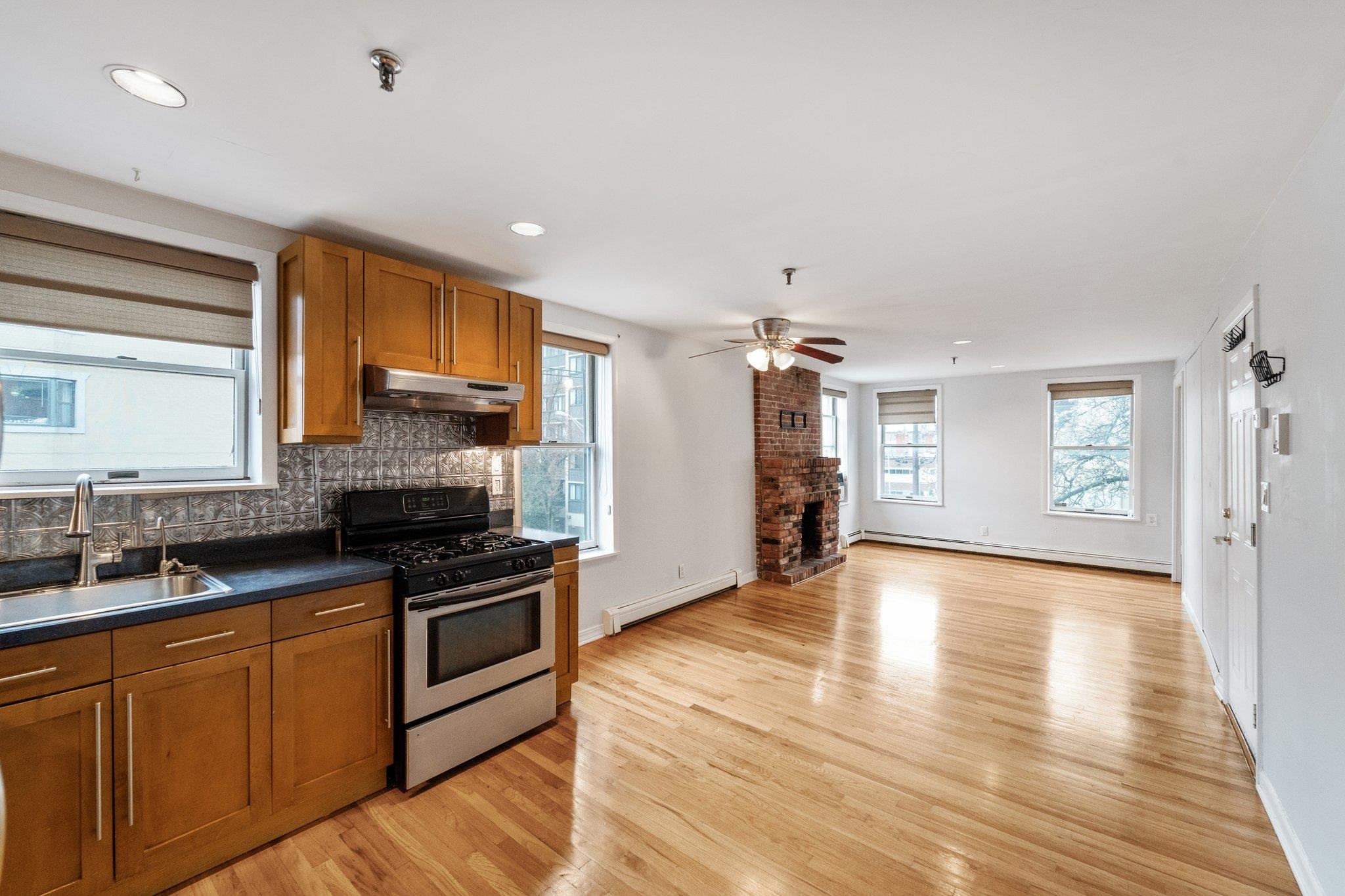 369 1st Street, Unit 3 Hoboken, NJ 07030 - Photo 6 of 20