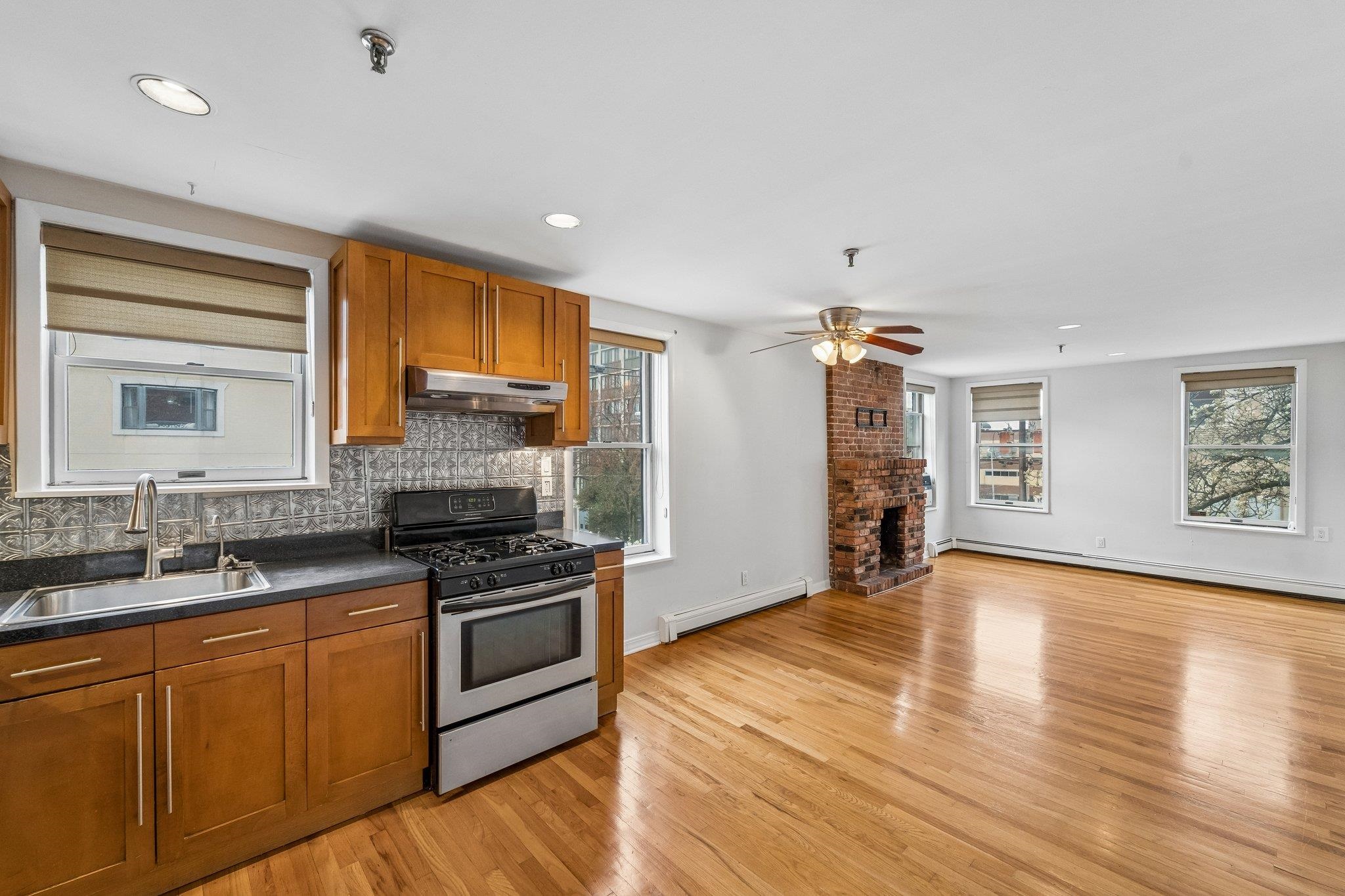 369 1st Street, Unit 3 Hoboken, NJ 07030 - Photo 7 of 20