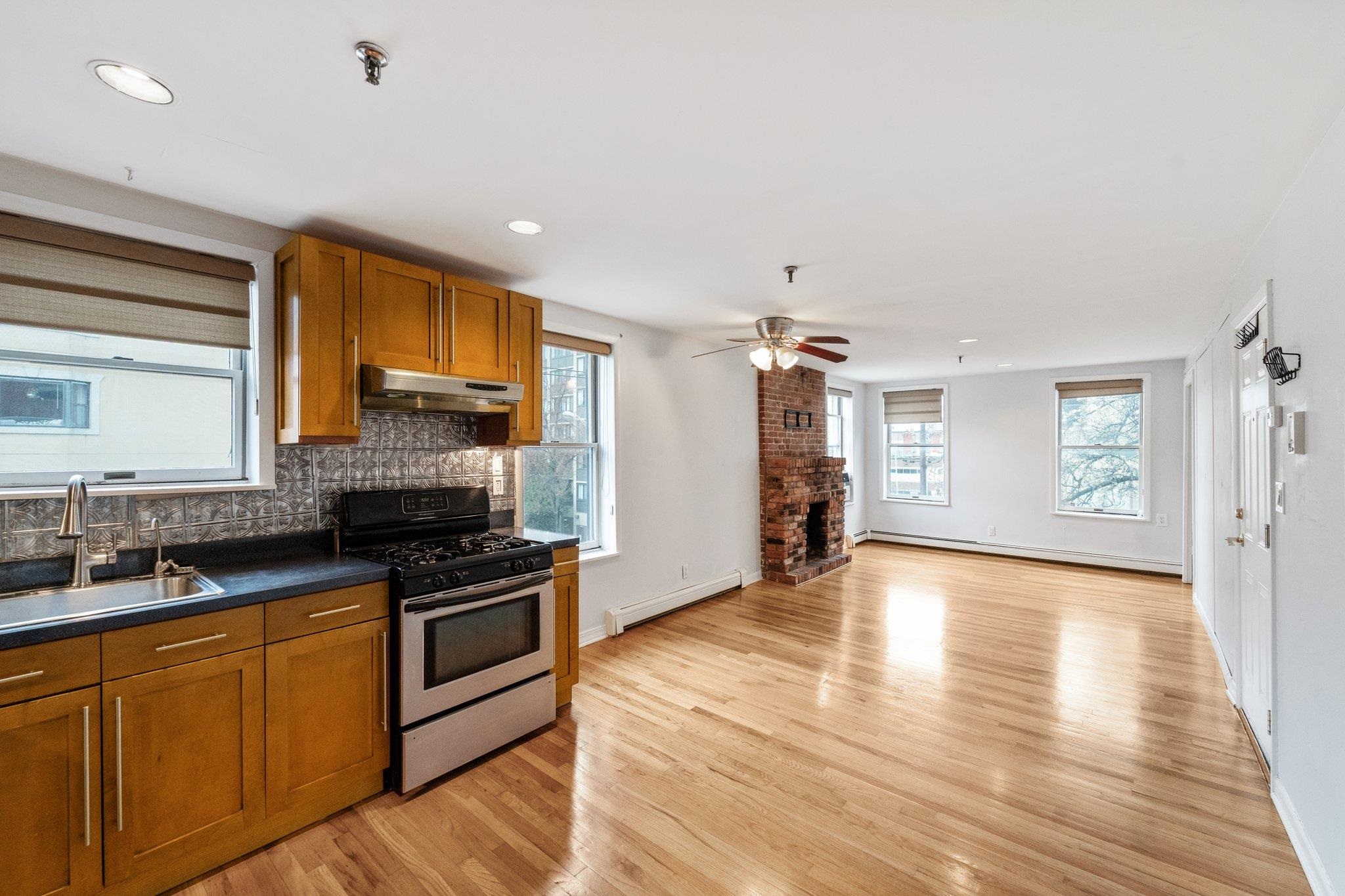 369 1st Street, Unit 3 Hoboken, NJ 07030 - Photo 8 of 20