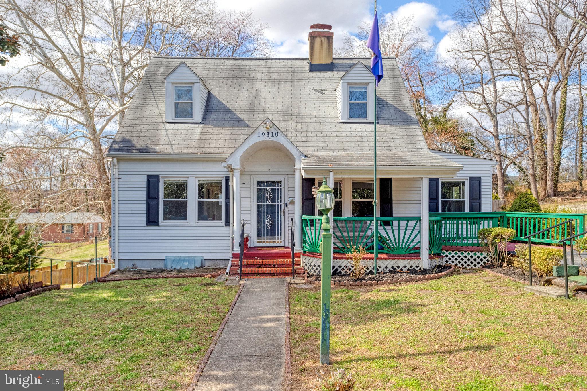 19310 Weaver Road Triangle, VA 22172 - Photo 1 of 43 Adorable Cape Code on Quiet Street!