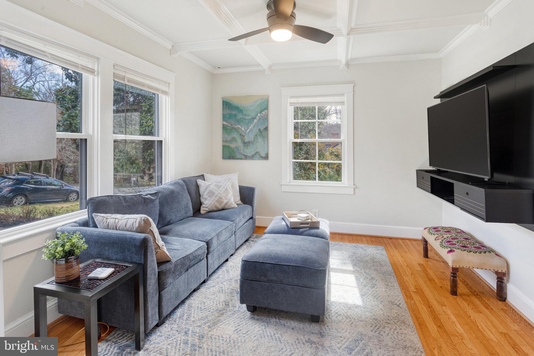 19310 Weaver Road Triangle, VA 22172 - Photo 13 of 43 Plenty of Natural Light