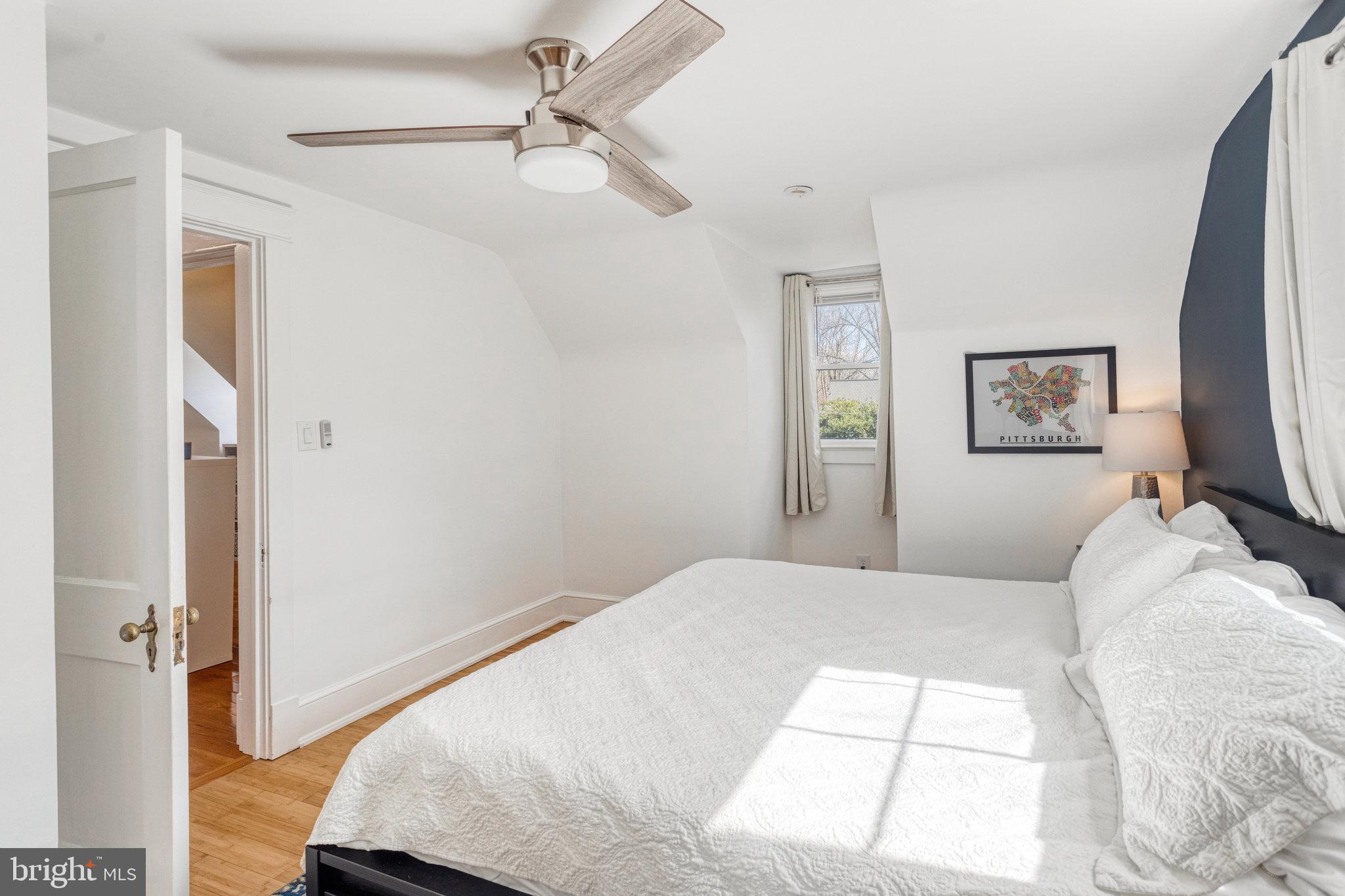 19310 Weaver Road Triangle, VA 22172 - Photo 25 of 43 Main Upper Level Bedroom