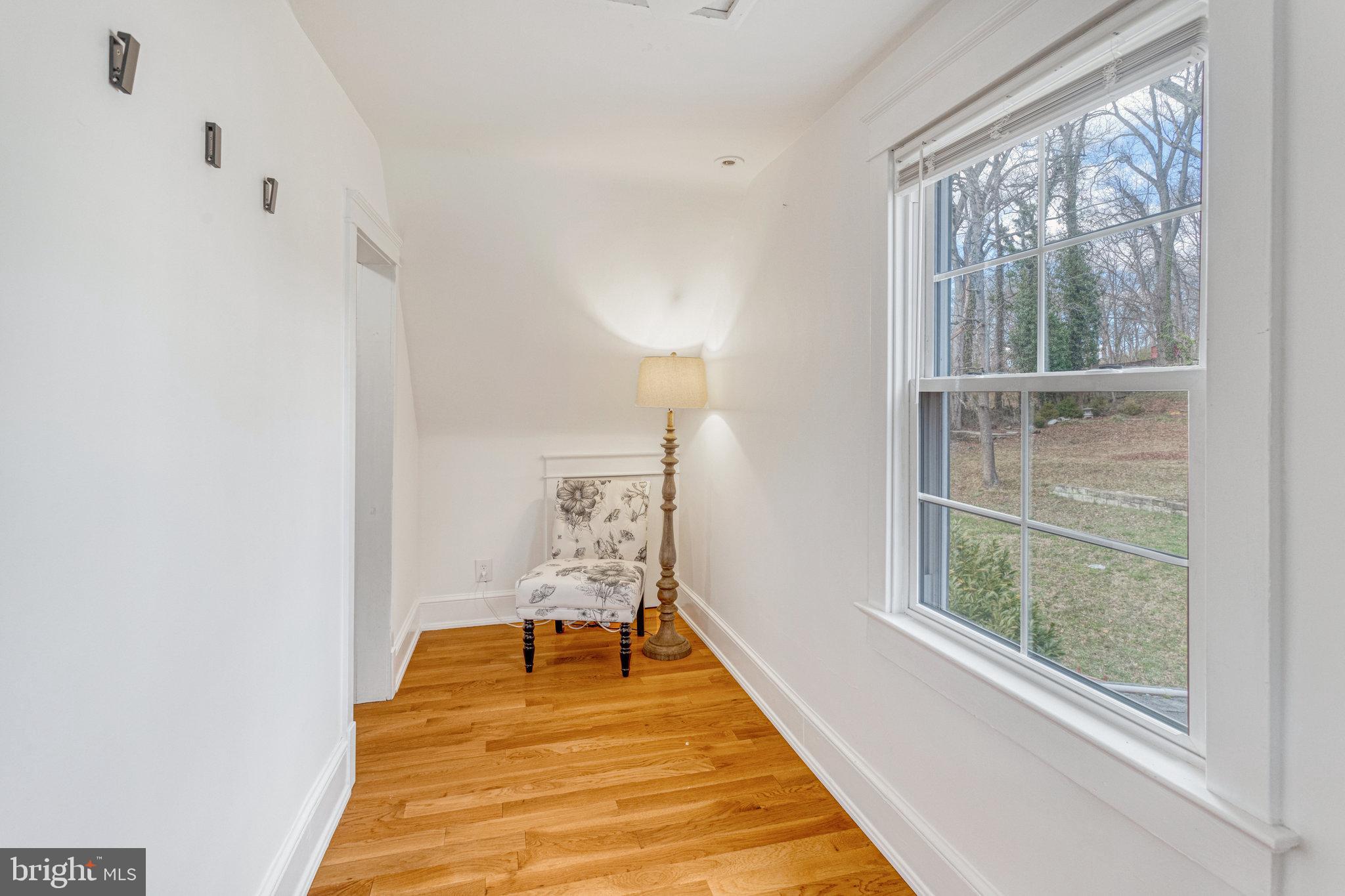 19310 Weaver Road Triangle, VA 22172 - Photo 29 of 43 Second Upper Level Bedroom