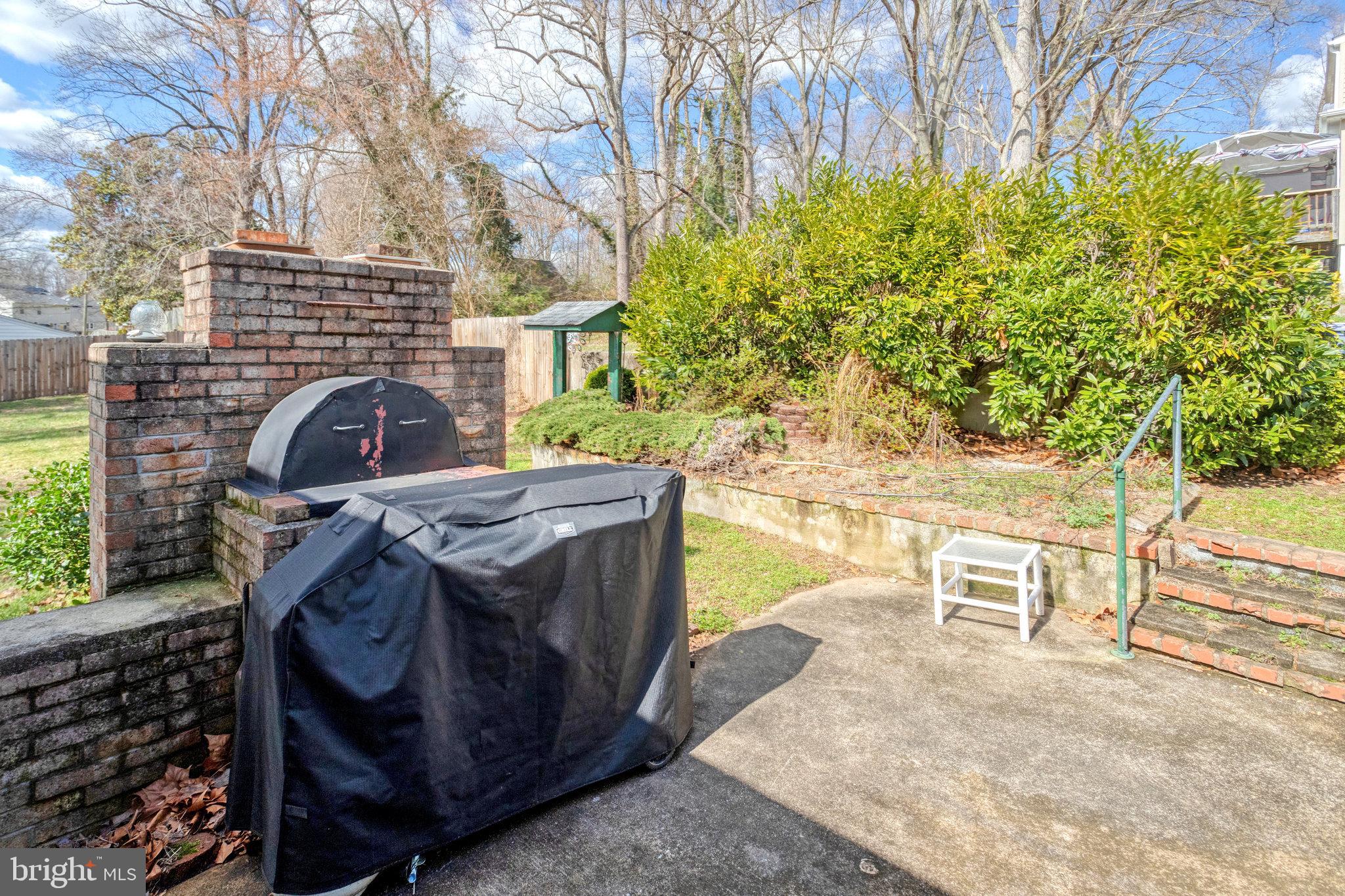 19310 Weaver Road Triangle, VA 22172 - Photo 38 of 43 Built-In BBQ