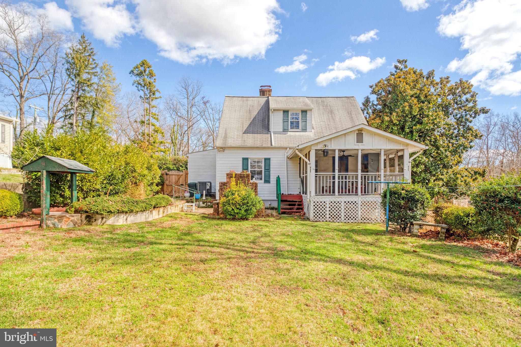19310 Weaver Road Triangle, VA 22172 - Photo 42 of 43 Exterior Rear